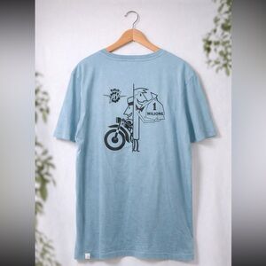 Agusta comic tee NWT
